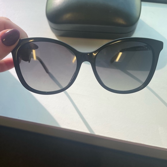 Coach Sunglasses - Picture 5 of 8